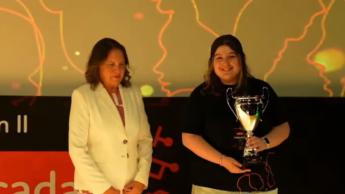 Joven chilena brilló en la mayor competencia femenina de programación de América Latina: la IA fue clave