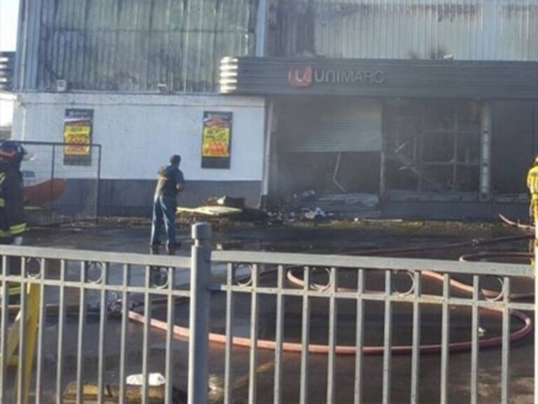 Fallido intento de robo de cajero provocó incendio que destruyó supermercado en Concepción
