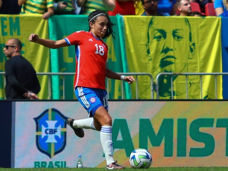 "Fue un tiempo corto, pero intenso": Camila Sáez le dice adiós al Deportivo Alavés y asumirá nuevo desafío en su carrera