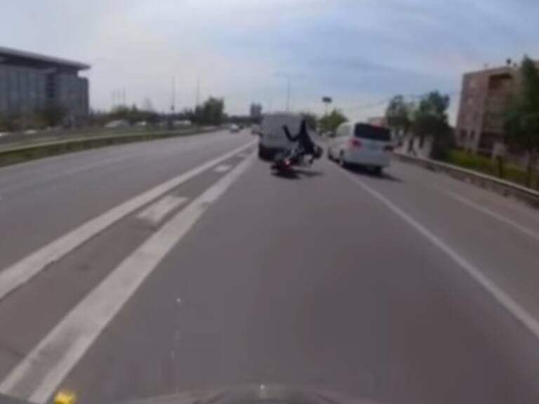 Impactante accidente: Querido rostro de CHV protagonizó terrible choque en moto