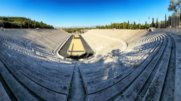 Básquetbol entre ruinas: el primer estadio olímpico recibió partidos encabezados por el Panathinaikos