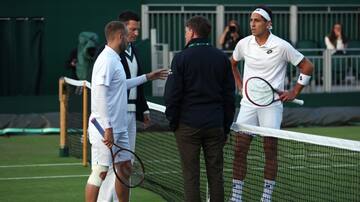 Alejandro Tabilo reanudará este miércoles su historiado juego ante Daniel Evans en Wimbledon
