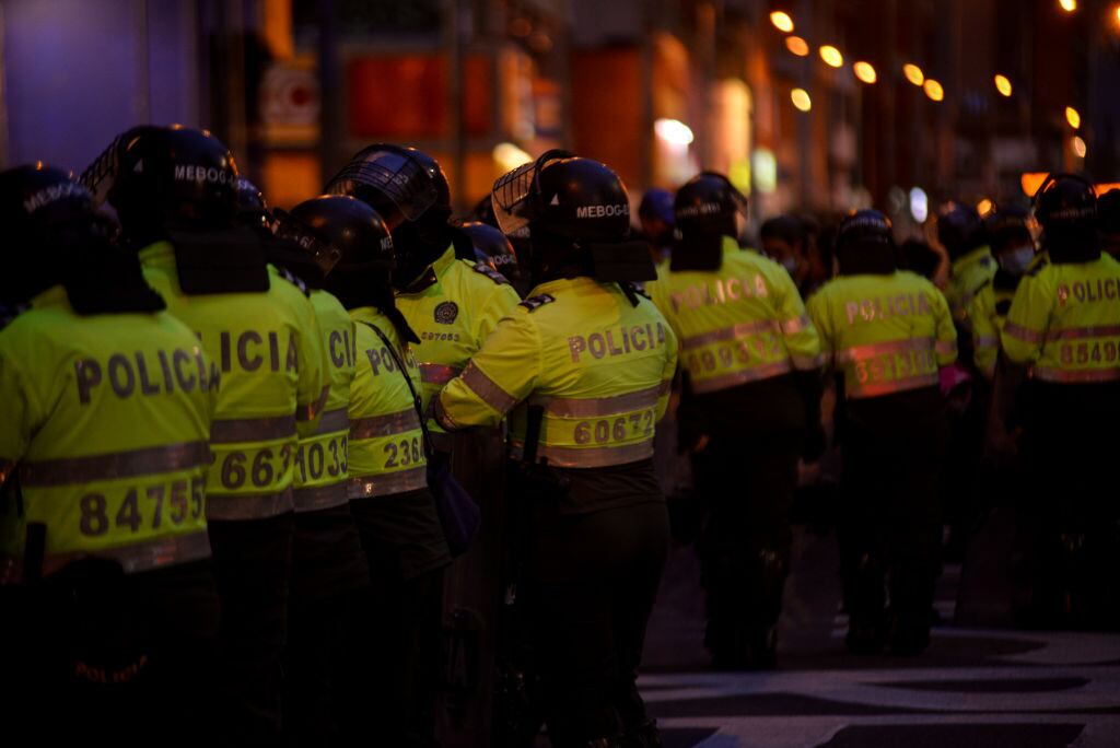 Policías reprimen las protestas ciudadanas en Colombia durante 2021