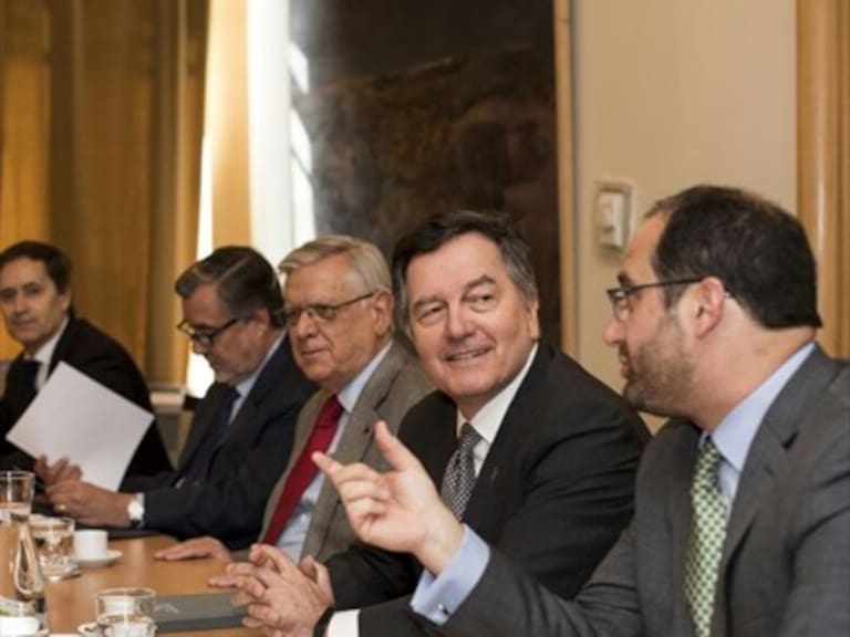 Canciller apela a «unidad nacional» y reafirma que Chile no cederá «ni un centímetro» a Bolivia