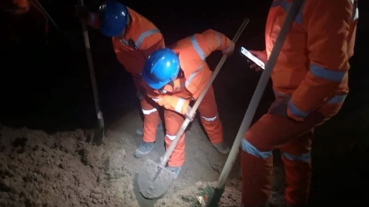 Nueve mineros sepultados tras producirse un aluvión en un yacimiento de oro en Turquía