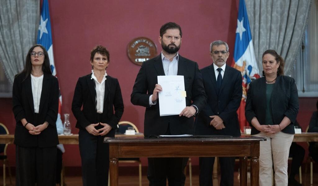 Presidente Boric promulga Ley Naín-Retamal