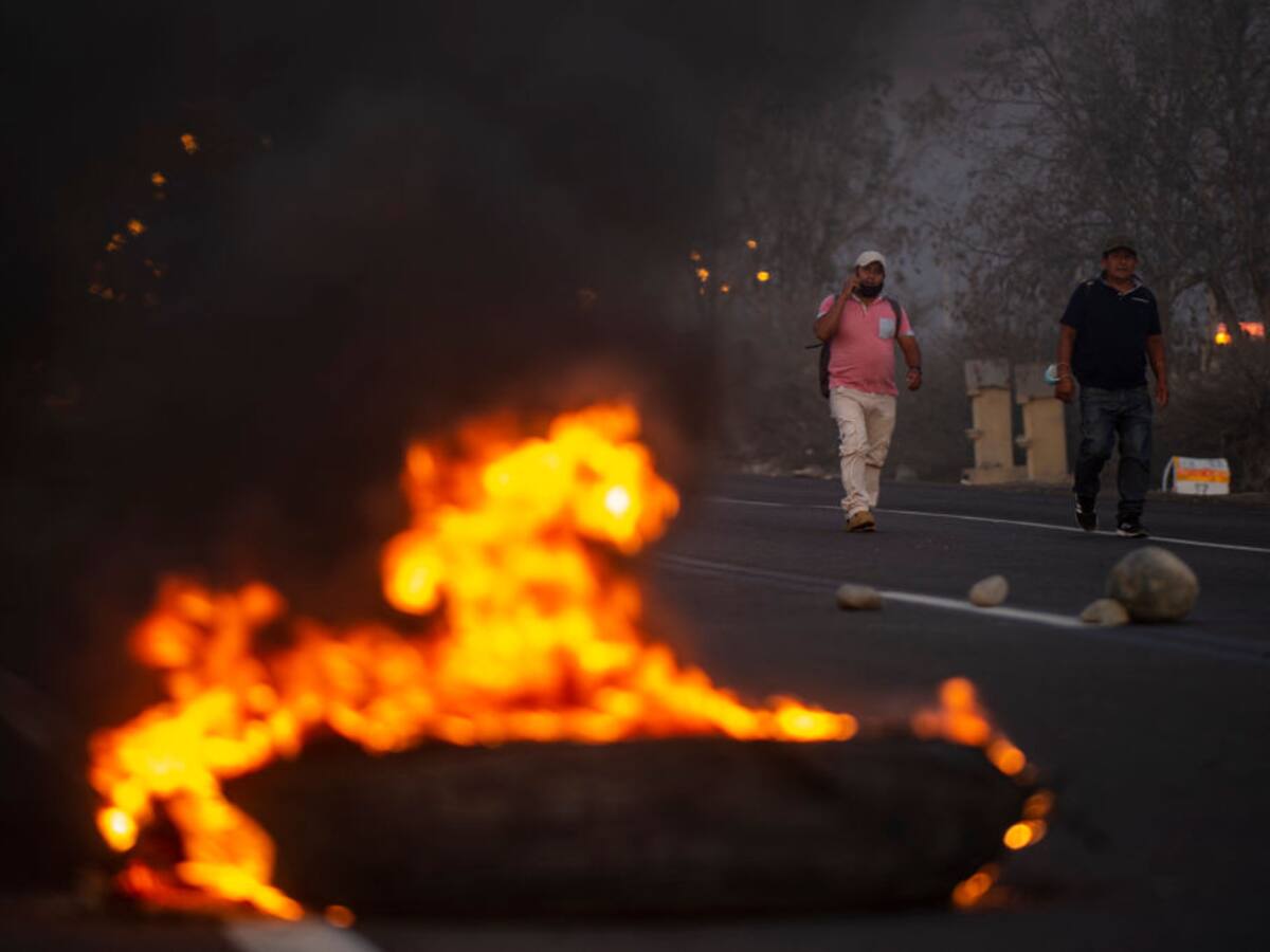 Gobierno de Perú decretó toque de queda en Lima ante paralización de transportistas
