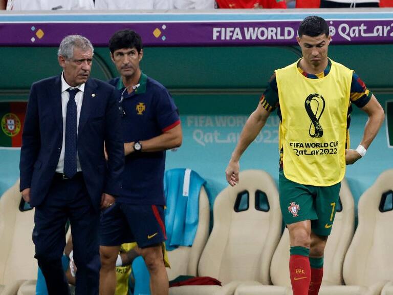 LUSAIL, QATAR - DECEMBER 06: Fernando Santos, head coach of Portugal and Cristiano Ronaldo of Portugal during the FIFA World Cup Qatar 2022 Round of 16 match between Portugal and Switzerland at Lusail Stadium on December 6, 2022 in Lusail City, Qatar. (Photo by Richard Sellers/Getty Images)