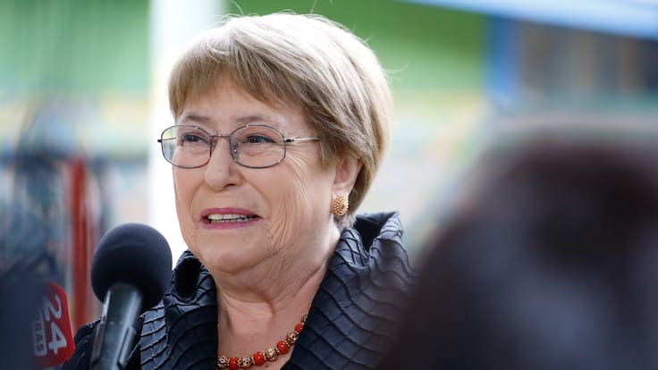 ¿Se allana el camino de la expresidenta Bachelet a la ONU? Uno de los candidatos pierde apoyo crucial