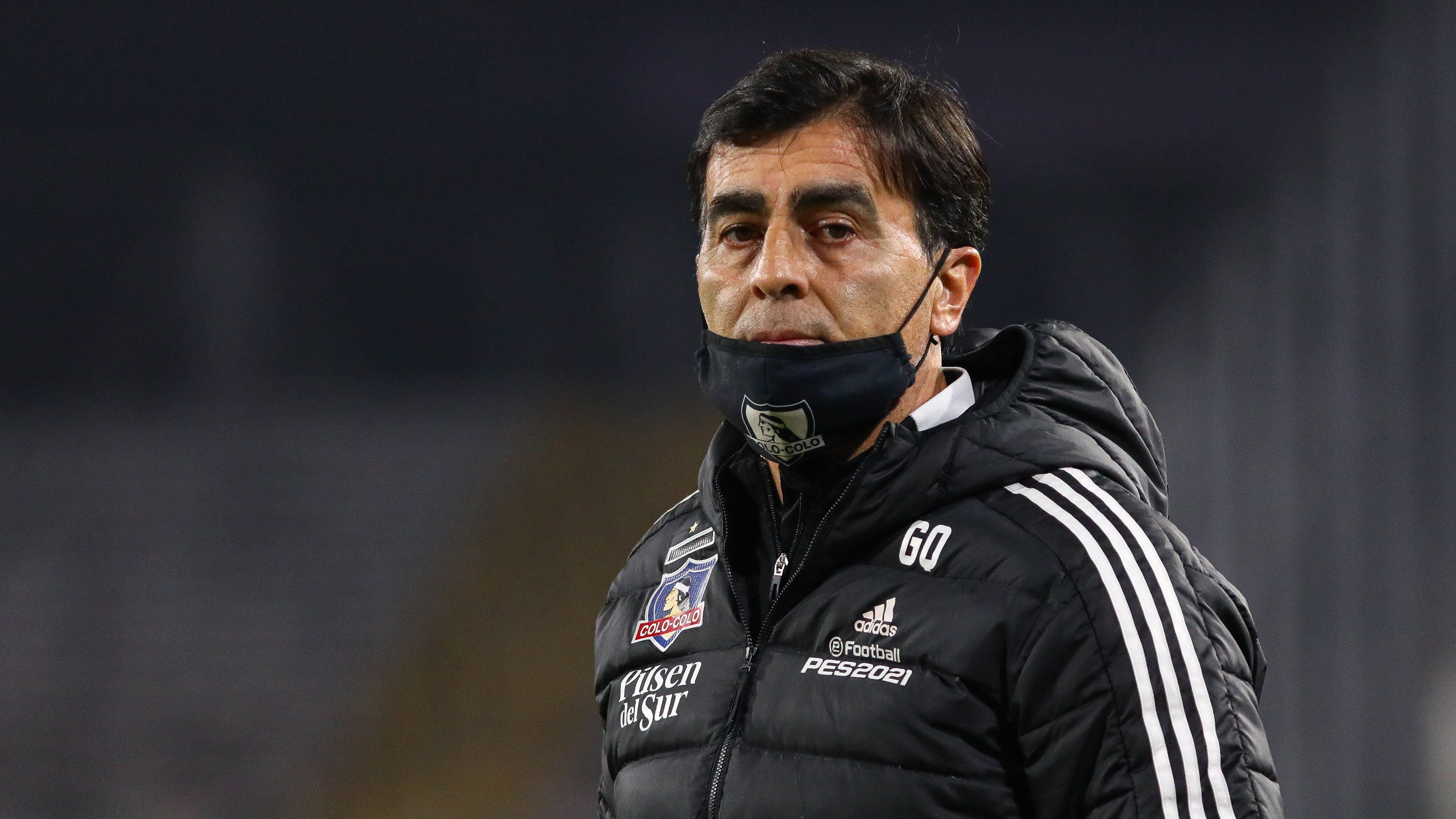 11 DE JULIO DE 2021/SANTIAGOEl Director Tecnico de Colo Colo Gustavo Quinteros (c), durante el partido vlido por la vuelta de los cuartos de final de la Copa Chile 2021, entre Colo Colo y Palestino, disputado en el Estadio Monumental.
FOTO: SEBASTIAN ORIA/AGENCIAUNO