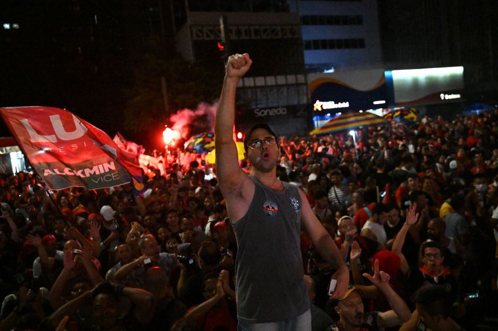 Los seguidores de Lula salieron a festejar a las calles en Brasil