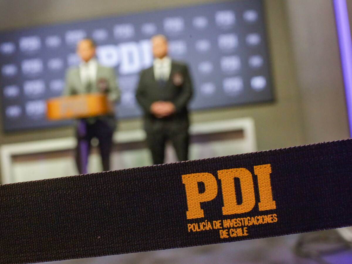 Encuentran auto de delincuentes que realizaron frustrada encerrona a subdirector general de la PDI
