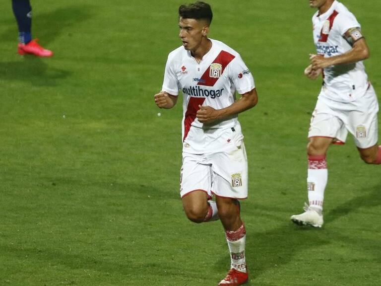 10 DE DICIEMBRE DE 2020/VIÑA DEL MARJens Buss en festejo de su gol y el 2-1, durante el partido valido por la fecha 22 del Campeonato Nacional AFP PlanVital 2020, entre Everton y Curico Unido, disputado en el Estadio Sausalito.
FOTO: LEONARDO RUBILAR CHANDIA/AGENCIAUNO