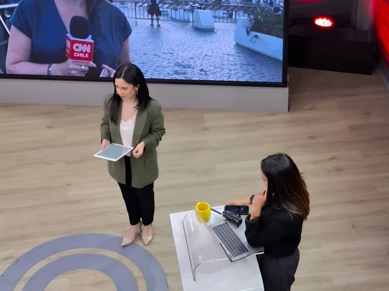 “Siempre es difícil irse”: Conductora de CNN Chile se despide sorpresivamente de la señal televisiva