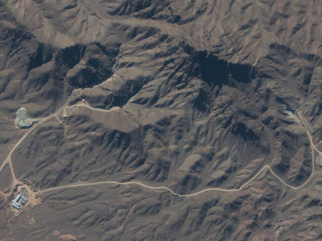 Imagen satelital de la central iraní que produce uranio enriquecido