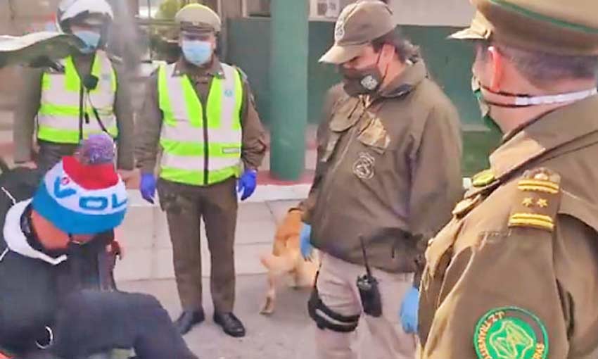 Hombre descubierto en maletero