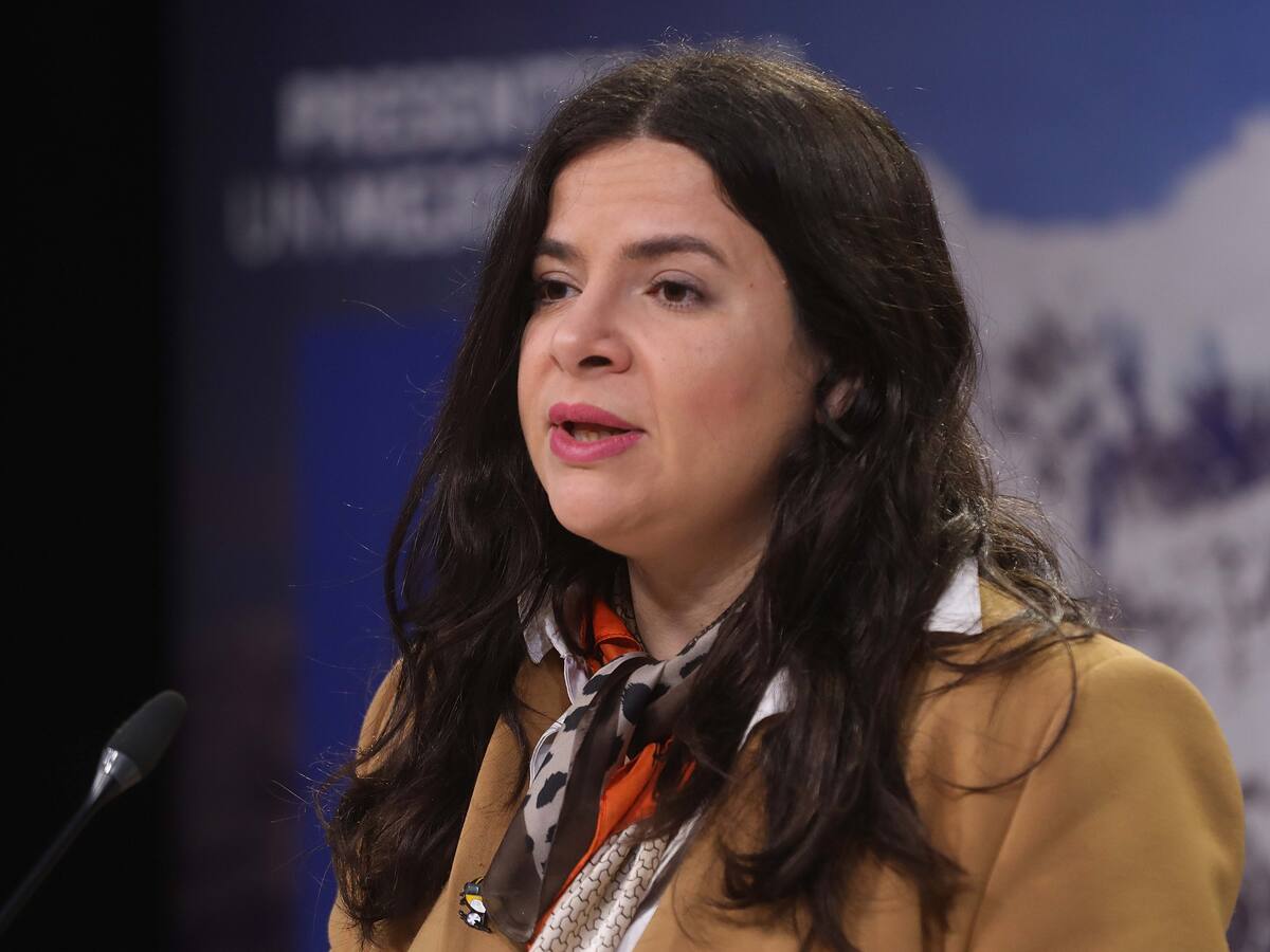 Pensiones de gracia: ministra de la Mujer responde a emplazamiento por pensionados con antecedentes en delitos sexuales