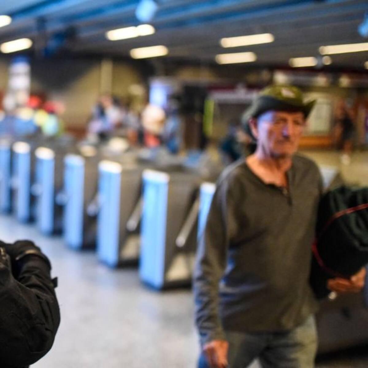 Presidente de Metro asegura que personas que atacaron a guardias «no son vendedores ambulantes, son mafias organizadas»