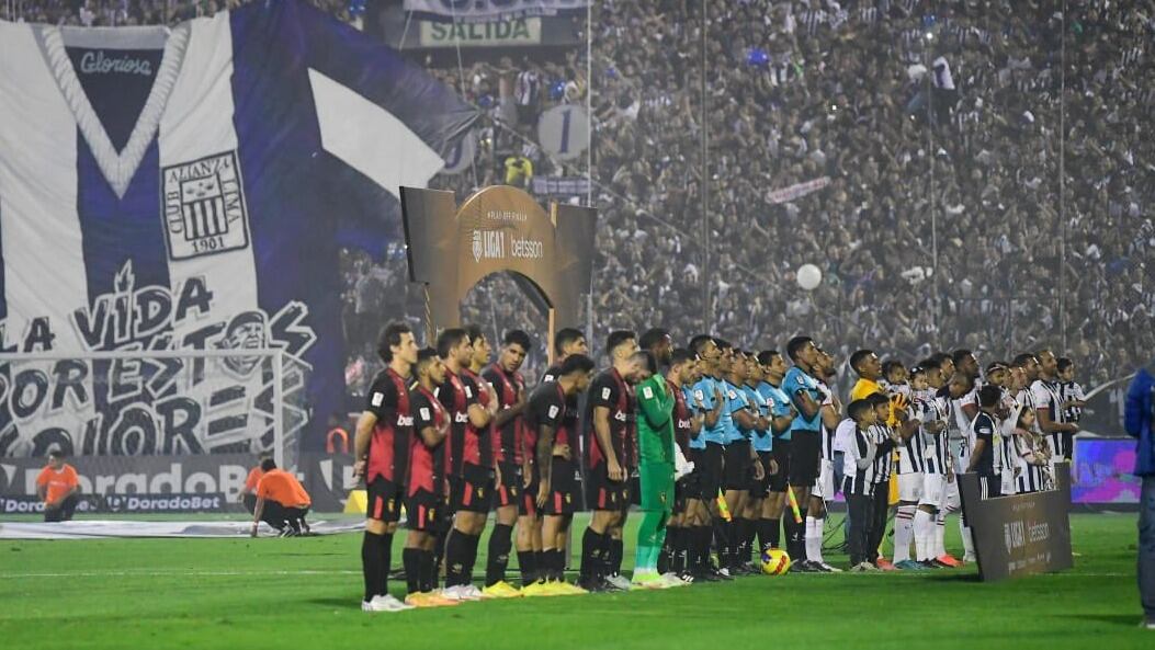 El fútbol no queda al margen: Liga de Perú retrasa el inicio del torneo 2023 por estado de emergencia que hay en el país