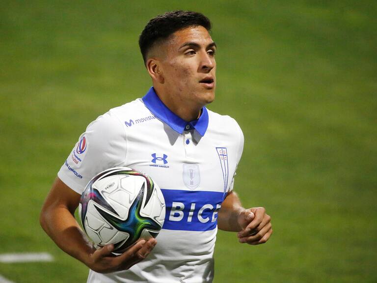 Marcelino Núñez sufrió un esguince en la UC y se perdería los partidos de la Roja ante Argentina y Bolivia