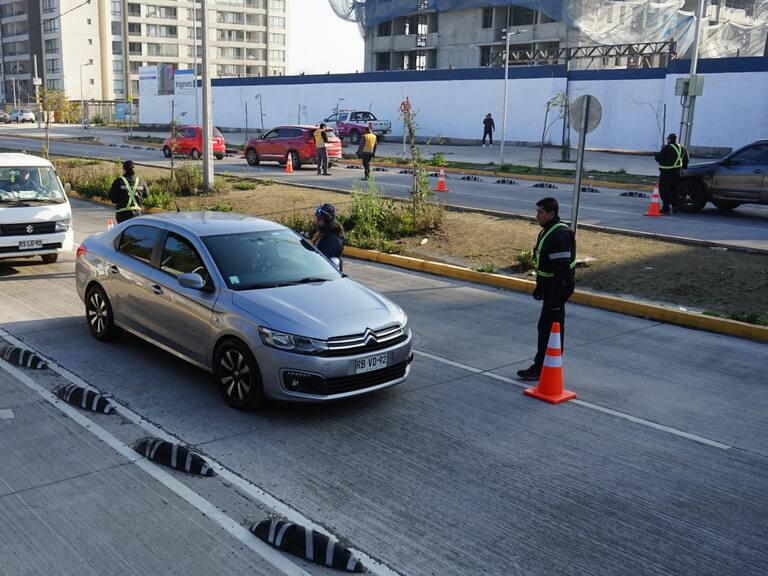 Hombre es detenido por contrabando en Cerrillos: fue sorprendido con más de 1.000 cajetillas de cigarros
