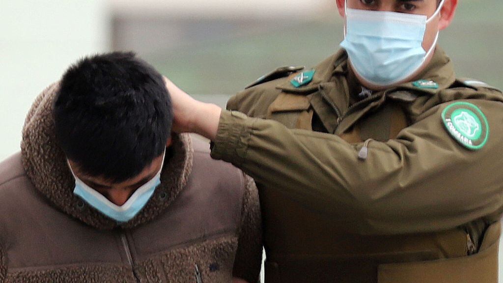 Carabineros, detenido, 1024x576 jpg ok