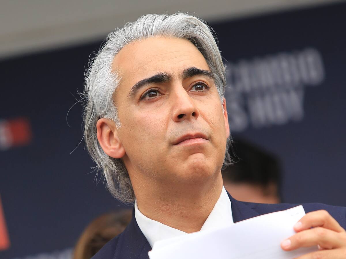 Marco Enríquez-Ominami sufre robo de su vehículo en Providencia