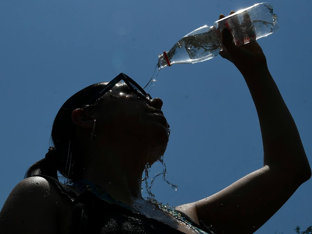 Ola de calor en Chile: emiten aviso por altas temperaturas en la Región Metropolitana y otras 6 regiones del país