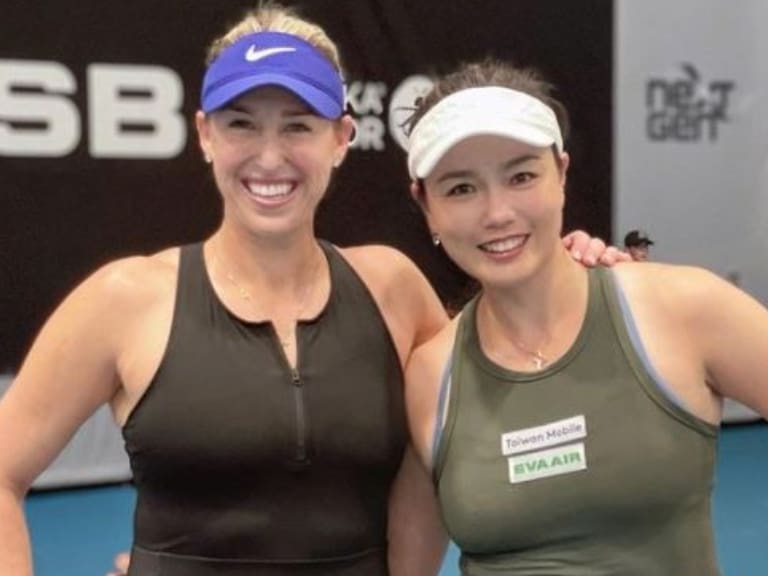 Alexa Guarachi avanza a semifinales en el primer torneo WTA con su nueva dupla, Latisha Chan