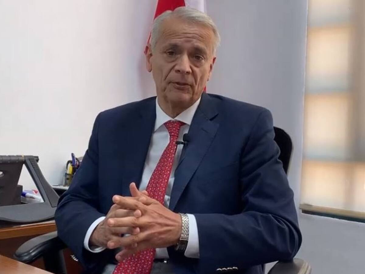 Javier Castrilli puso a disposición de la ANFP su teléfono voluntariamente y el de los miembros despedidos de la Comisión