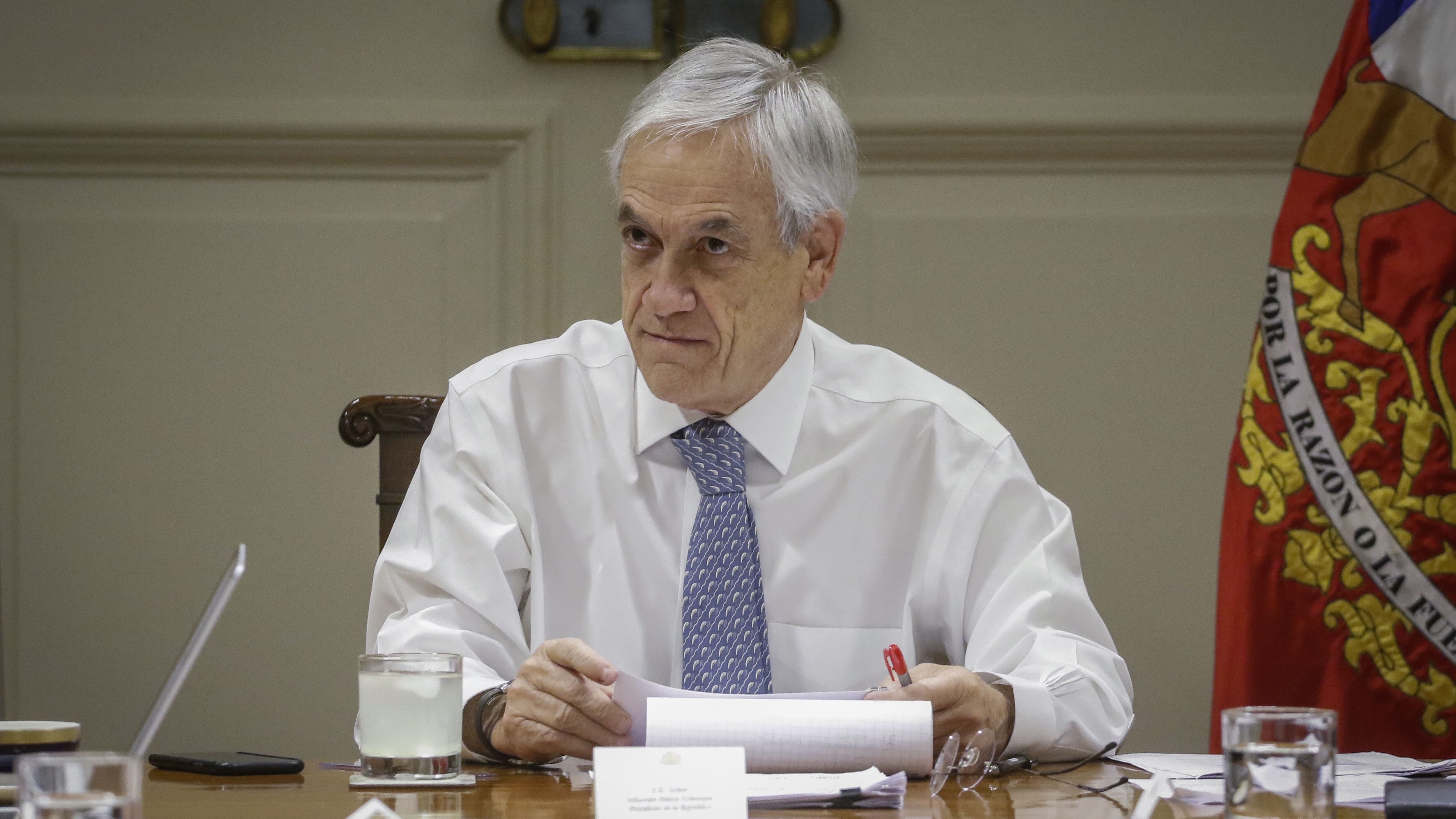 27 de marzo del 2020/SANTIAGOEl Presidente de la Republica, Sebastian Piñera, encabeza la reunión del Comité de Emergencia por el COVID 19 en el Palacio de La Moneda.
FOTO: SEBASTIAN BELTRAN GAETE/AGENCIAUNO