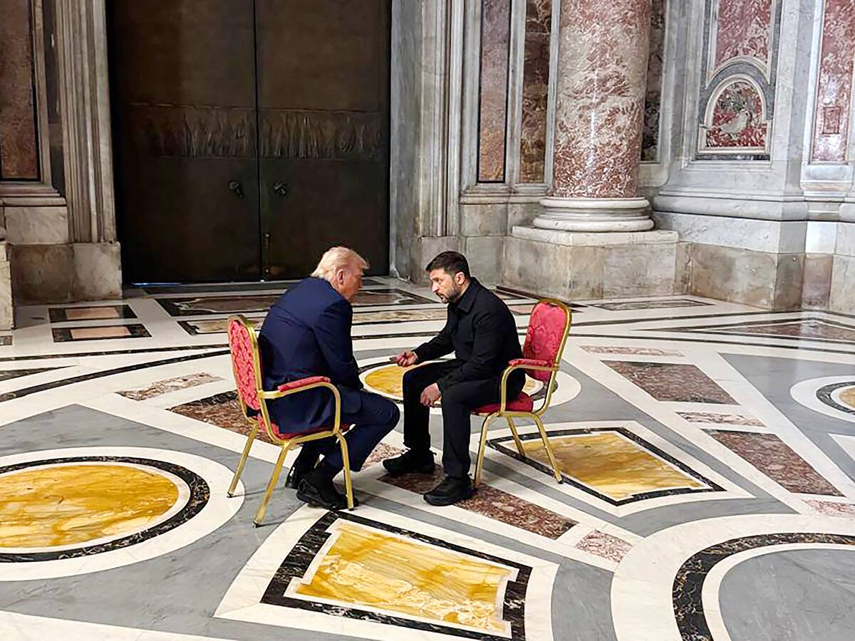 Zelenski y Trump se reúnen en el Vaticano antes del funeral del papa Francisco