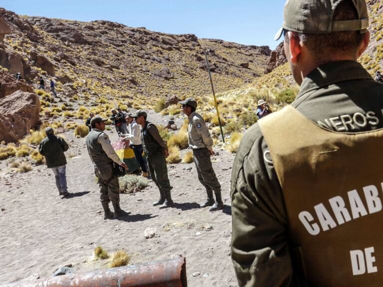 Carabineros desbarata banda criminal dedicaba al robo de vehículos tras operativo en diferentes comunas del país