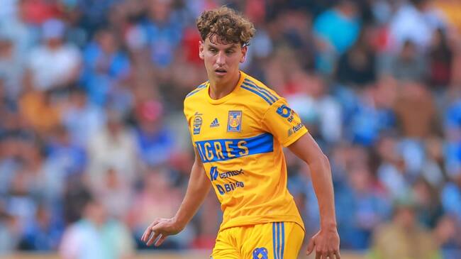 Con un chileno en cancha: Tigres de Igor Lichnovsky empata ante Monterrey en semifinales de la liga mexicana