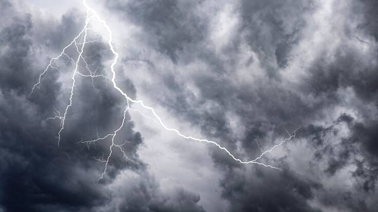 Alertan por tormentas eléctricas, probabilidad de granizos y rachas de hasta 70 km/h: estas son las 3 regiones afectadas