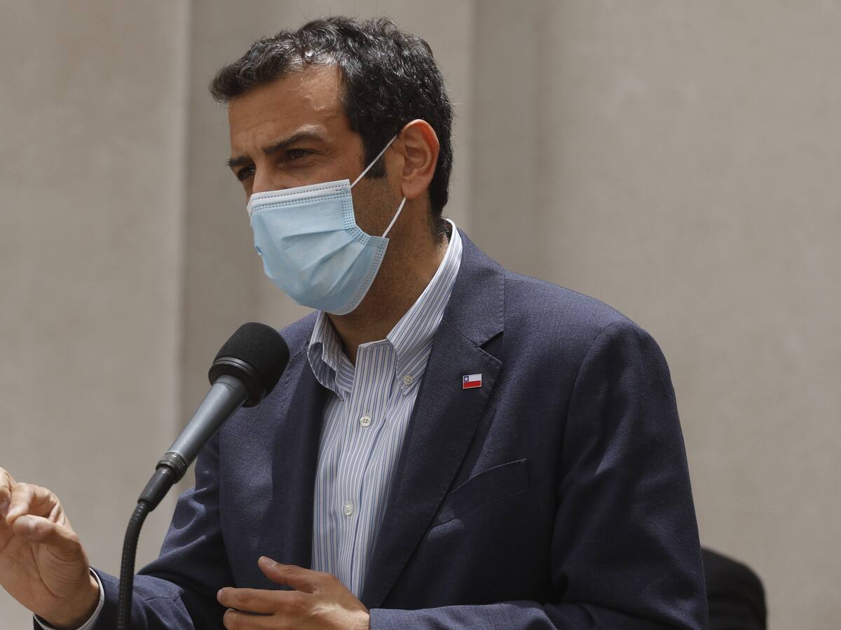 Ministro Delgado y retroceso de la RM a Transición: «Cuidarnos hoy puede evitar cuarentenas totales el día de mañana»