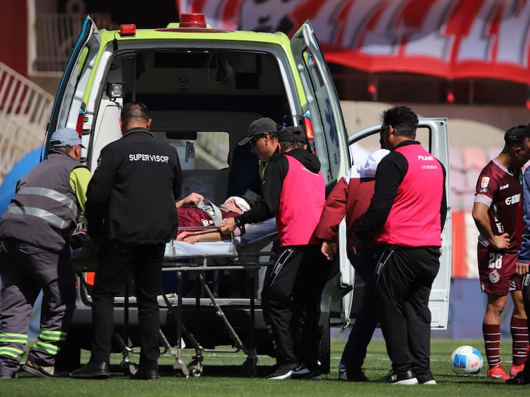 Sebastián Díaz tuvo que abandonar el encuentro ante la U