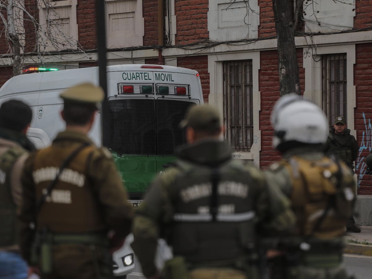 General de Carabineros (r) por funcionarios trabajando de forma privada: “La vi y tuve que tomar algunas medidas administrativas”