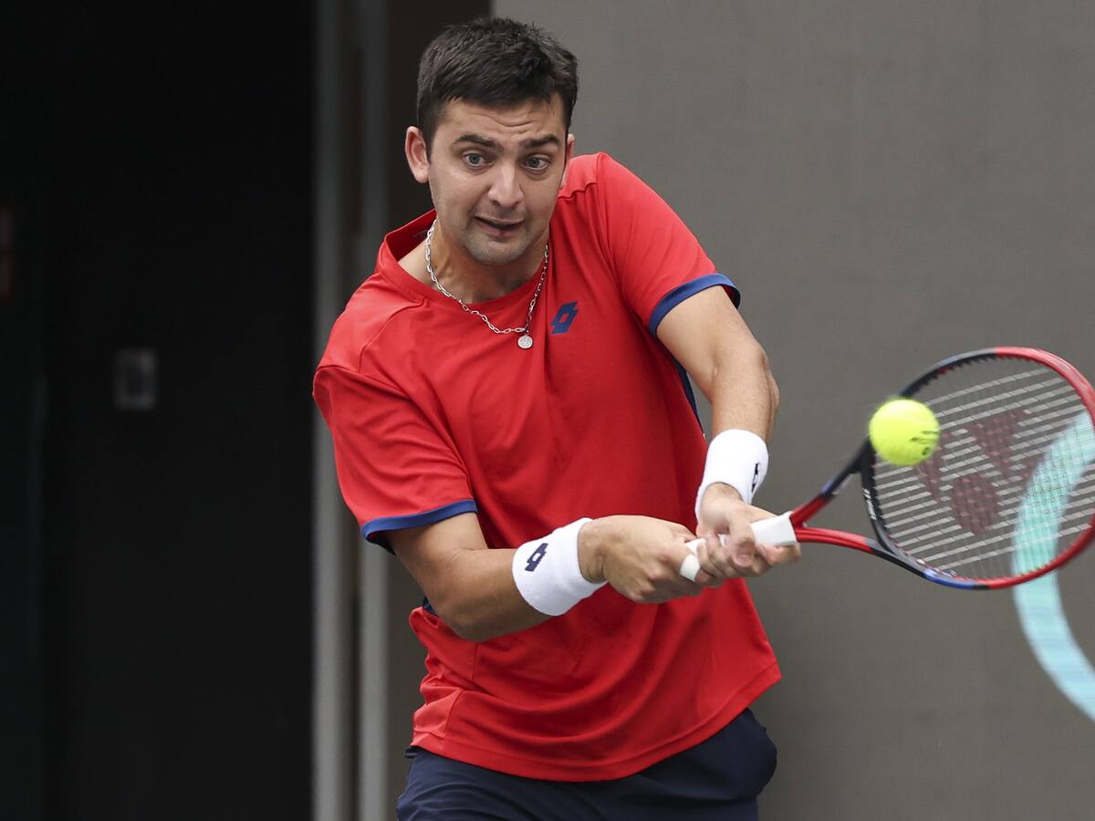 Tomás Barrios logra sólida victoria y se instala en cuartos de final del Challenger de Lisboa