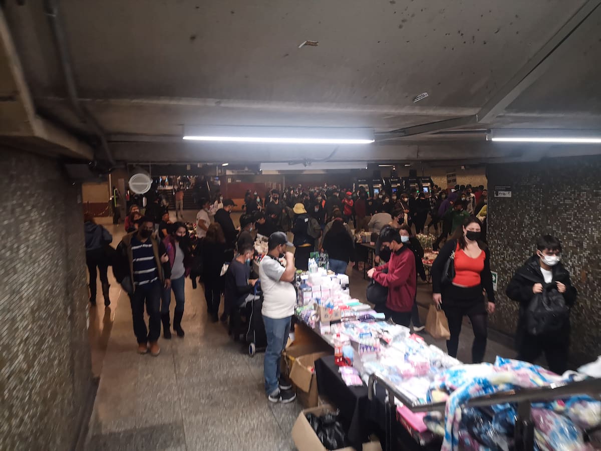 Metro de Santiago duplica decomisos de comercio ambulante y asegura que 92% de las estaciones críticas ya están libres