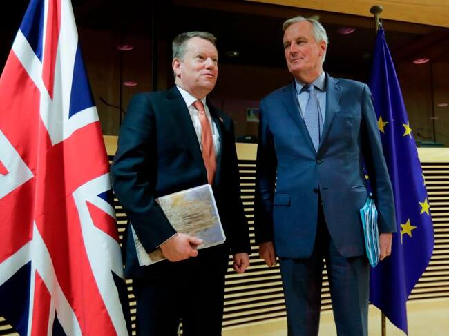 Michel Barnier y David Frost