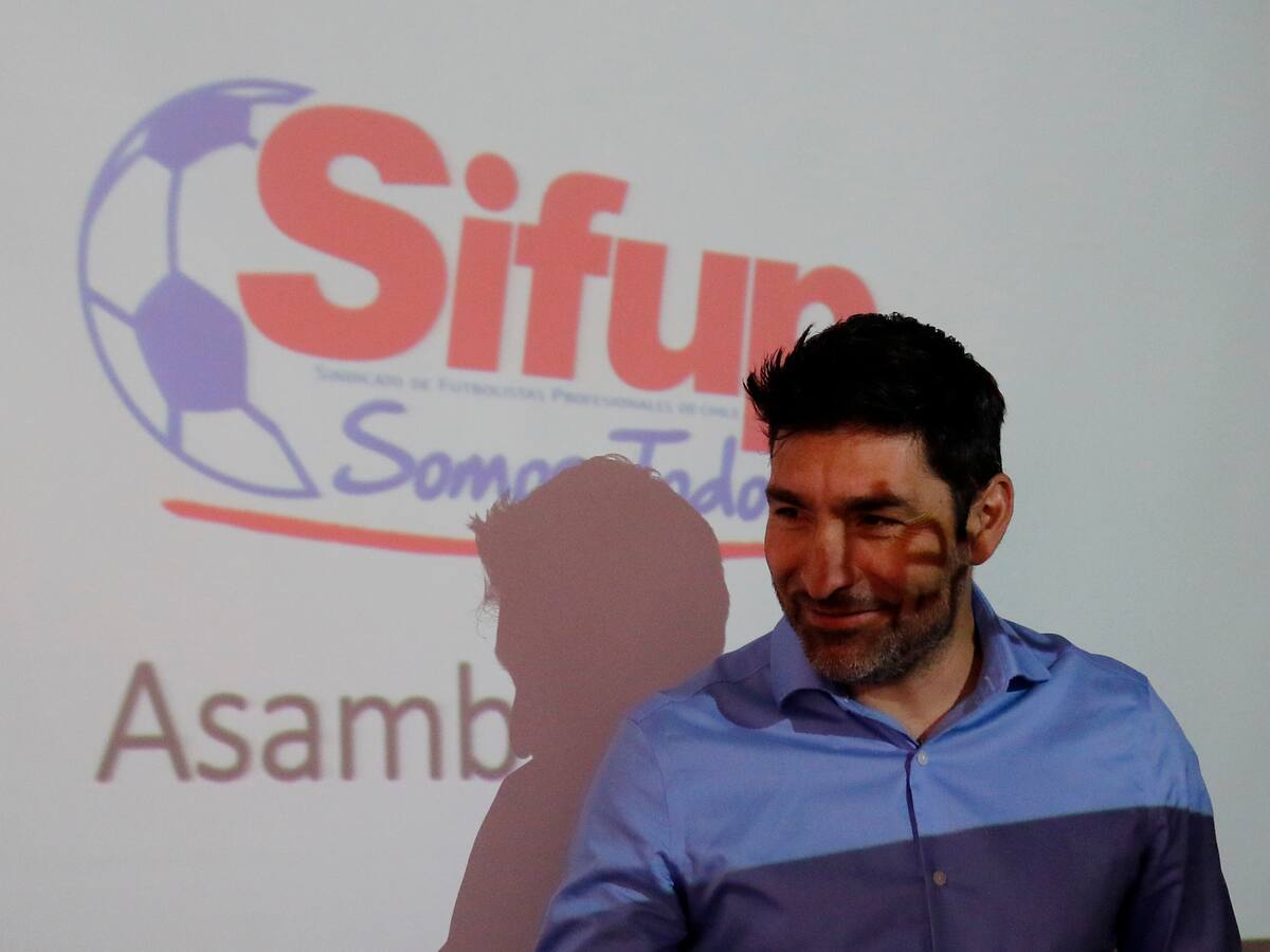 Ciro Colombara, abogado defensor de exfutbolistas por «Bono Retiro»: El recurso de protección es el primer camino