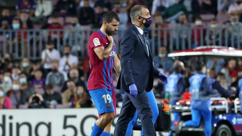 Kun Agüero estará fuera del Barcelona durante meses tras sufrir arritmia