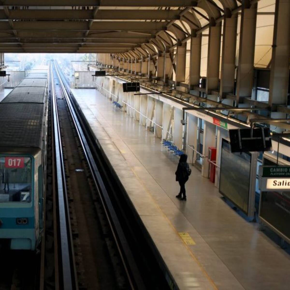Metro de Santiago informa suspensión parcial de Línea 5: revisa estaciones afectadas y alternativas