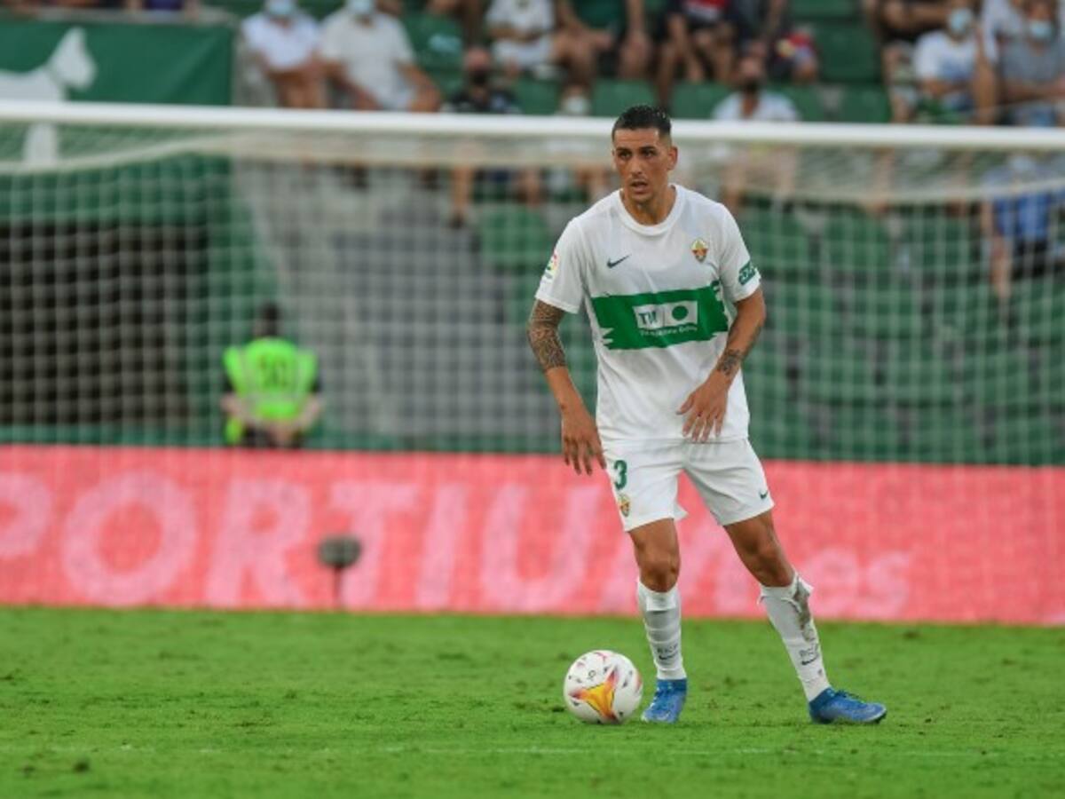El Elche de Enzo Roco sufrió dura derrota ante el Levante en la Liga Española