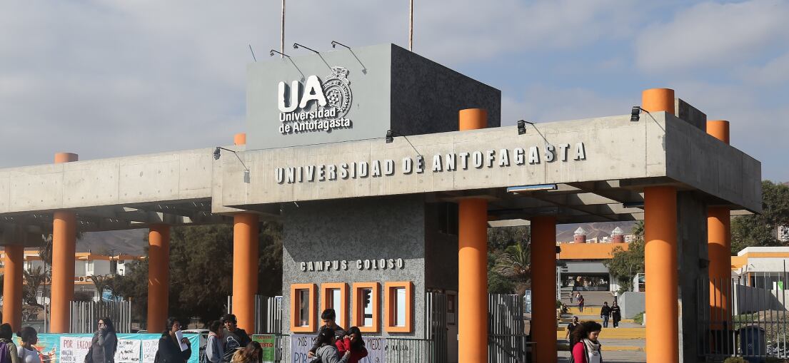 UNIVERSIDAD ANTOFAGASTA