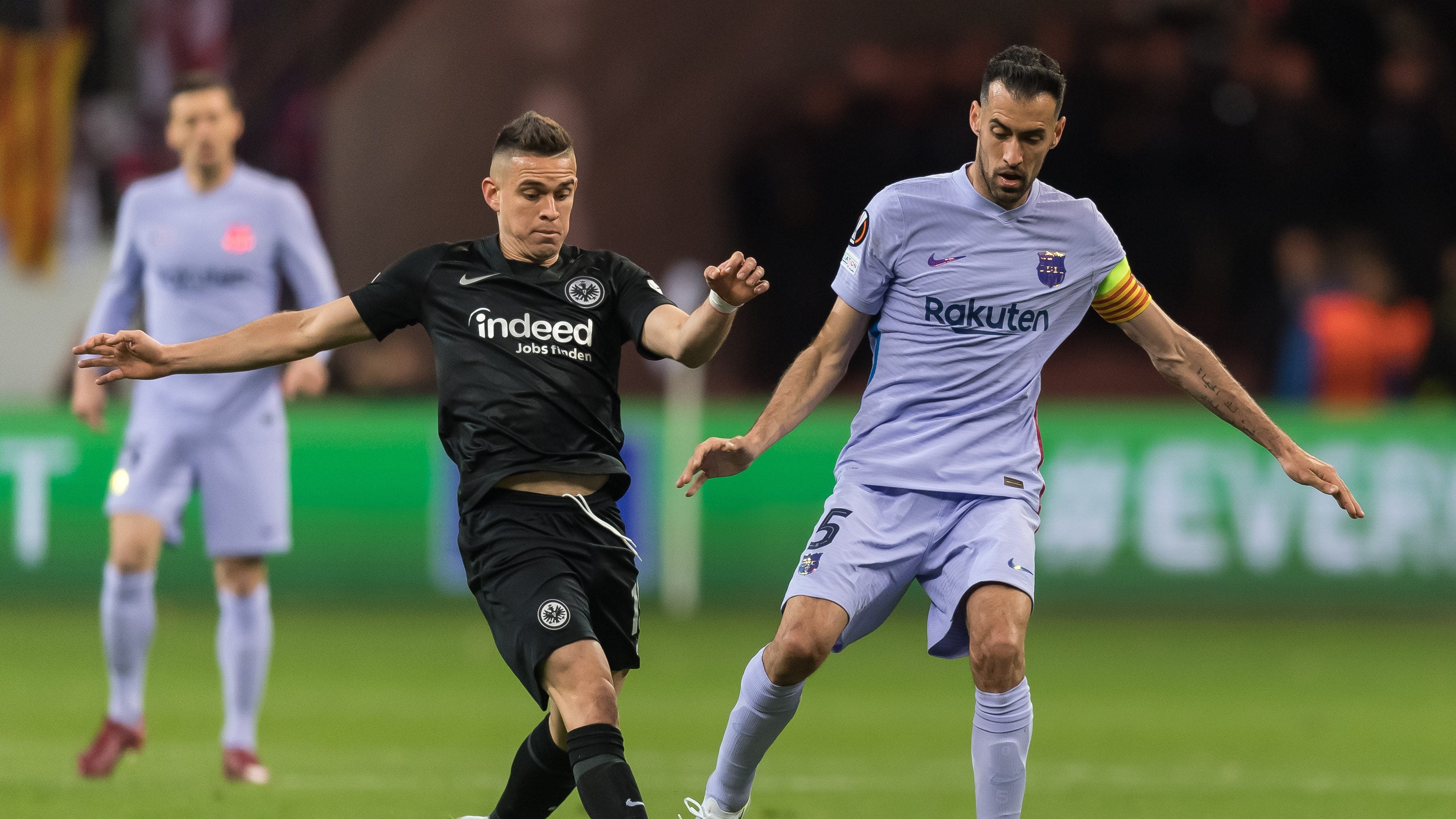 Barcelona rescató un empate en su visita al Eintracht Frankfurt