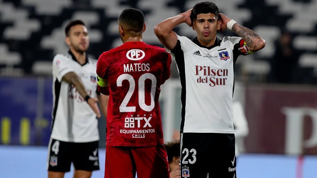 Colo Colo y Ñublense no logran sacarse ventajas en la cima del Campeonato Nacional e igualan en decepcionante choque de líderes