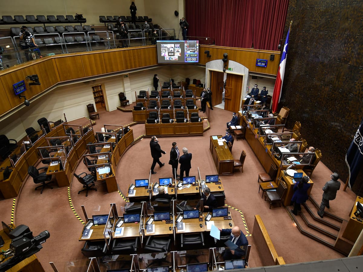 Proyecto de indulto a presos del estallido social vuelve a la Comisión de Constitución