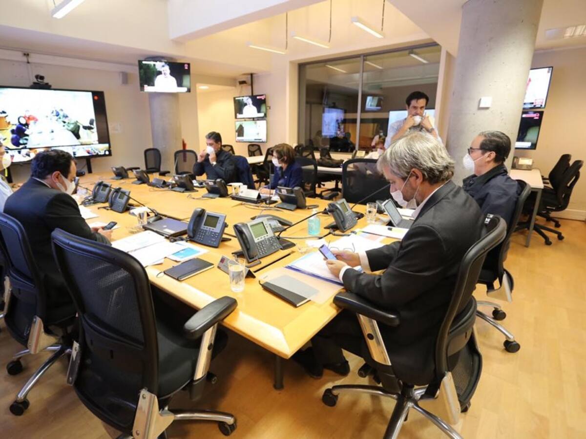 Ministerios del Interior y Salud definieron plan de fiscalización en todas las regiones durante Semana Santa